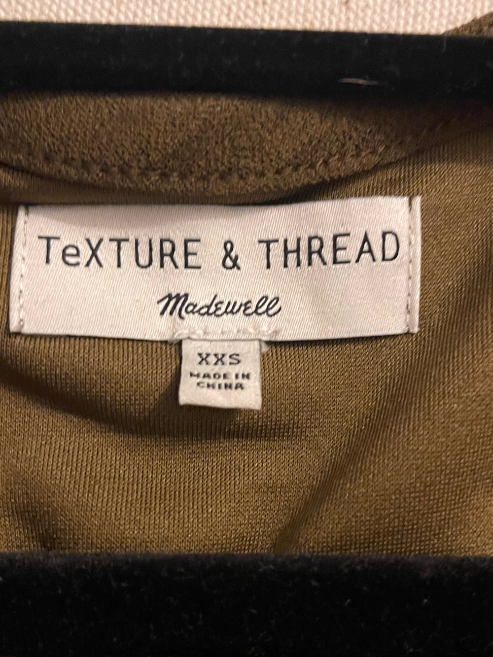 Madewell Texture & Thread Crepe Baloon Sleeve V-Neck Button Front Brown Dress - Picture 4 of 4